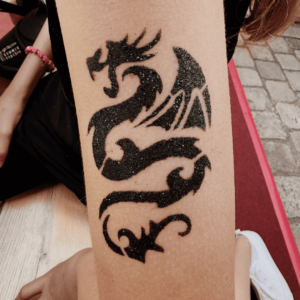 Bardentreffen_nuernberg-spassknoepfe-kinder_schminken-glitzer_tattoos-musik_festival