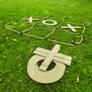 XXL-Tic-Tac-Toe aus Holz – Spielmodul für Event-Vermietung, Firmenevents, Kindergeburtstage und Feste