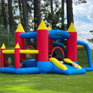 Kleine schöne bunte Hüpfburg - Ideal für Event-Vermietung